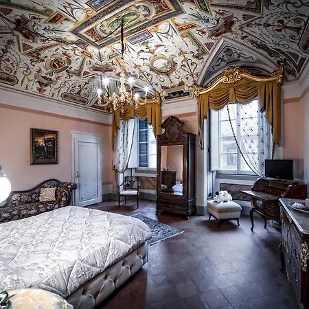 Palazzo Petrella Apartment Cortona