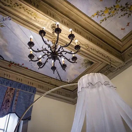Palazzo Petrella Apartment