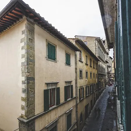 Palazzo Petrella Apartment