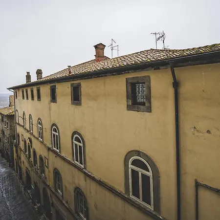 Apartment Palazzo Petrella *